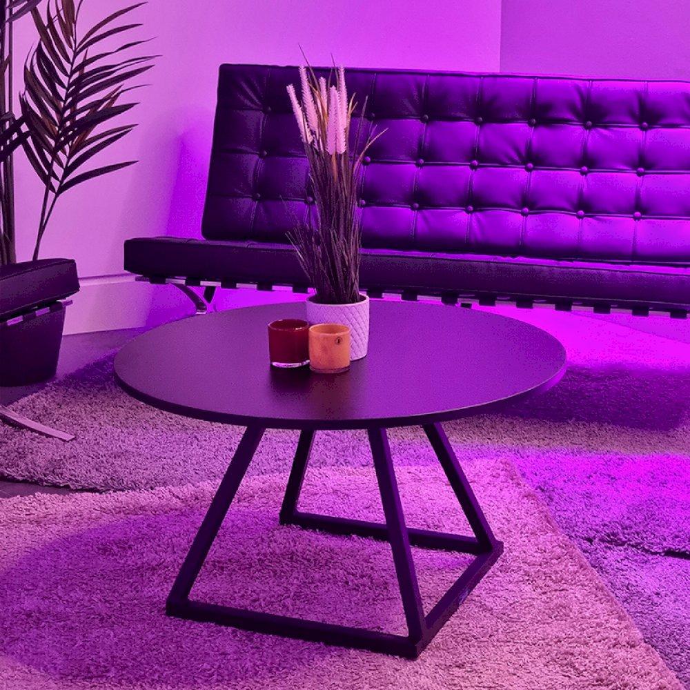 Add a VIP touch to any event with soft seating and Dallas coffee tables.