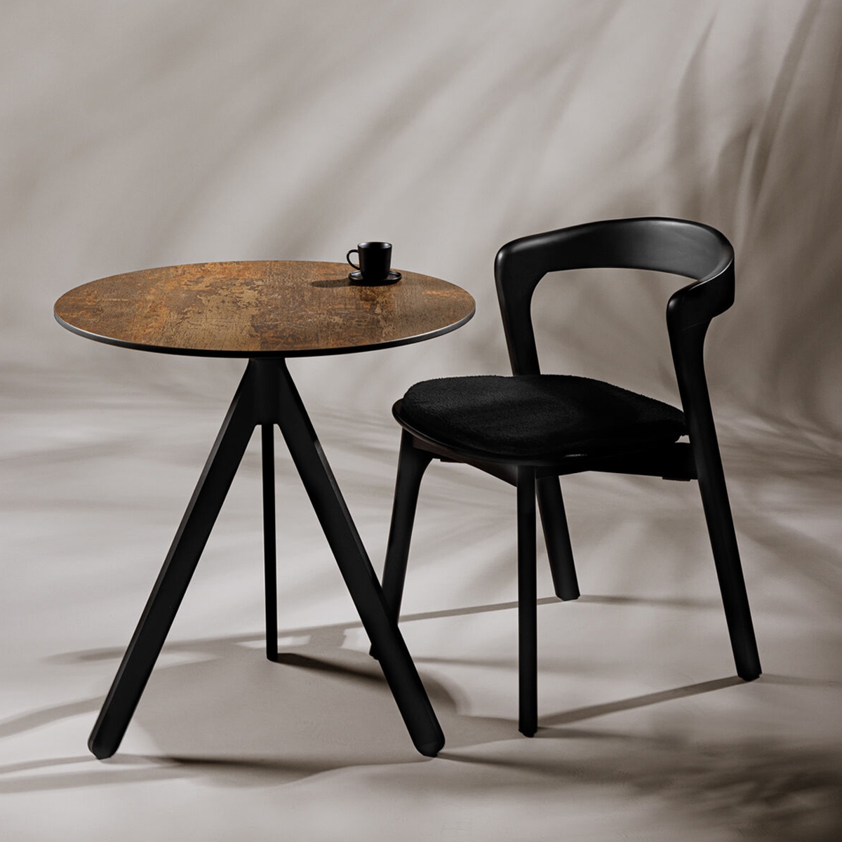 Tray Chair - Black