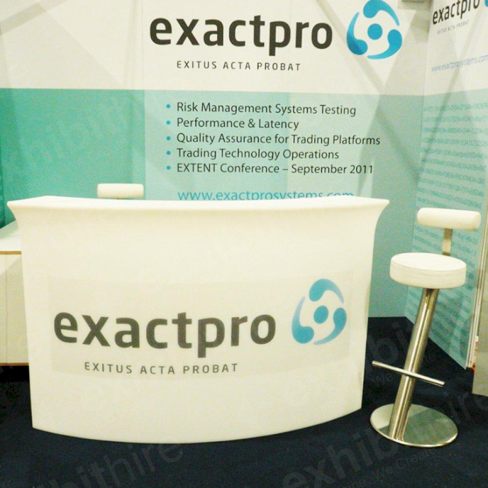 We can print your graphics on to the Curved Bar which makes it perfect for exhibitions. Perfectly paired with the White ZX Stool which comes with or without a backrest.