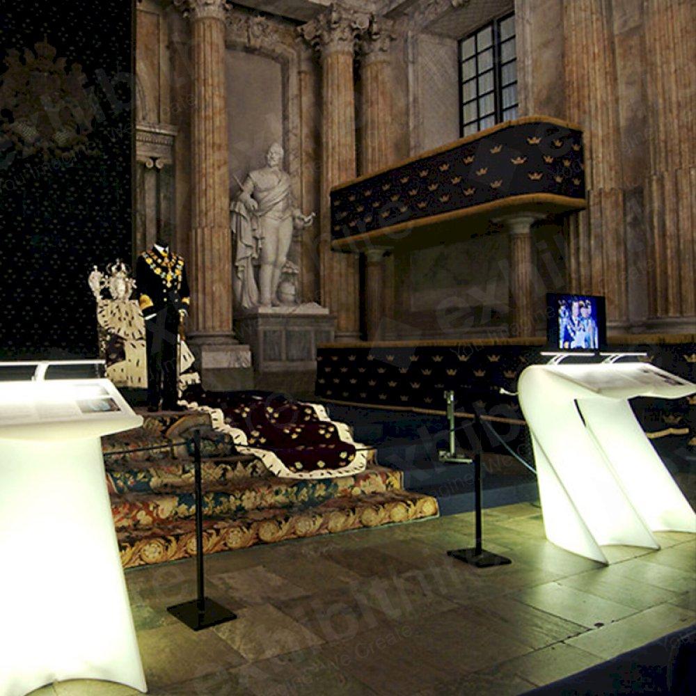 Our contemporary white illuminated lectern is ideal for speeches at any event.