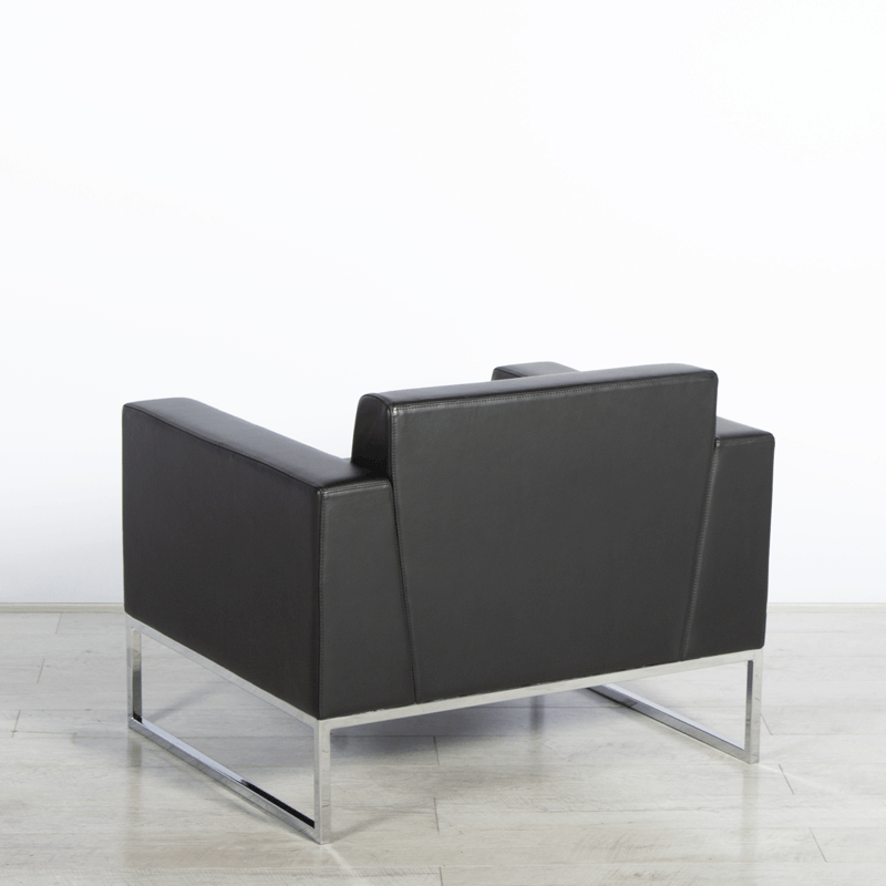 Lay Chair Black Leather